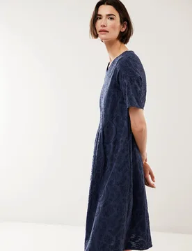 Jacquardkleid, normale Größen, Farbe Blau, 44, leicht und luftig aufwendiges Jacquardmuster Damen - Walbusch - FashionsVida