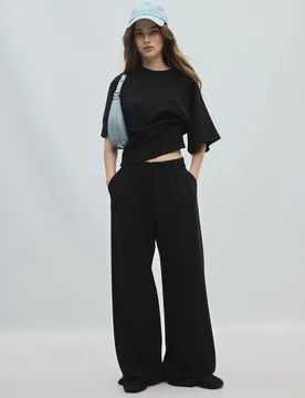 Anzughose mit weichem Griff Schwarz 38 - Stradivarius - FashionsVida