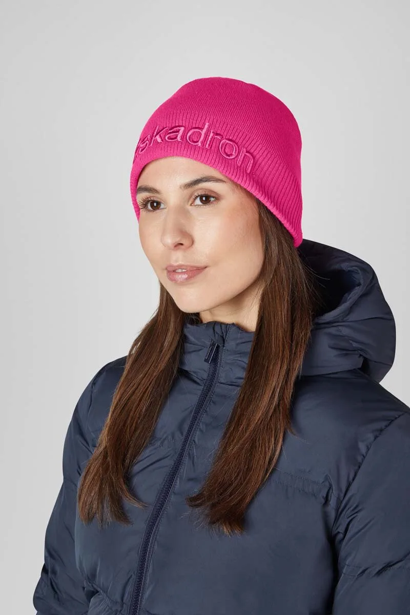 Beanie KNIT HAT Dynamic Fanatics'26 lipstick - Eskadron - FashionsVida
