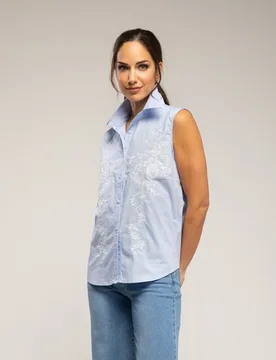 Camisa de mujer de algodón con bordados en el frontal - Tantra - FashionsVida