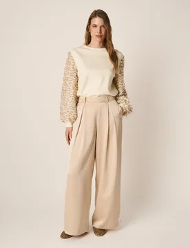 Pantalones anchos de mujer elásticos con pinzas - Alma en Pena - FashionsVida