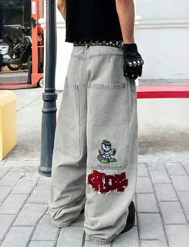 Pieza Jeans de pierna ancha con bolsillo bordado estilo callejero americano, jeans casuales cómodos y sueltos de moda para hombres (El producto no in - Shein - FashionsVida