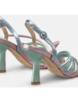 Sandalias de tacón de mujer en piel efecto metalizado con multiples tiras en la parte delantera - Alma en Pena - FashionsVida