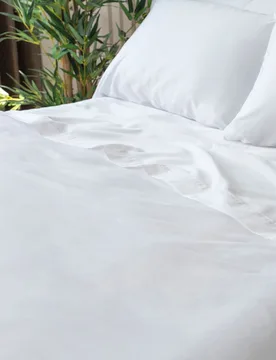 Thread Count Bamboo Flat Sheet White King / Super King - White - Size: King / Super King - Lazy Panda - FashionsVida