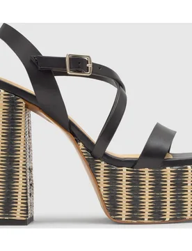 Sandalias de tiras de mujer Felisa con cierre de hebilla y plantilla acolchada - Castañer - FashionsVida