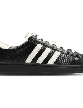 Superstar Women's Sneakers - Black - Size 5 - Leather - Black - Size: 5 - Adidas - FashionsVida