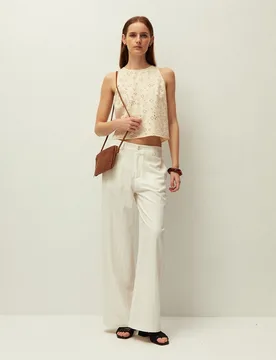 Pantalón ancho de mujer liso con cierre delantero con botón - System Action - FashionsVida