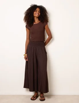 Wide Leg Shirred Waist Wavy Trousers - S/M / CHOCOLATE - female - Blue Vanilla - FashionsVida
