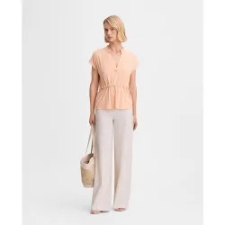 Camiseta de mujer con ceñidor