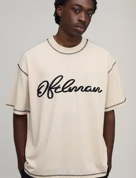 Herren Übergroßes T-Shirt Mit Sichtbaren Nähten, Kontraststichen Und Stickerei Sand Größe XS - boohooMAN - FashionsVida