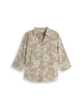 Blouse with embroidery female - 48 - FashionsVida