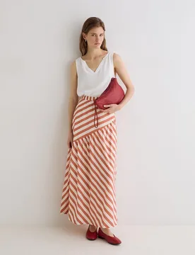 Falda larga de rayas con corte asimétrico y detalle fruncido - Yerse - FashionsVida