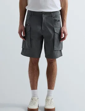 Bermudas cargo de hombre regular fit con bolsillos traseros - Replay - FashionsVida