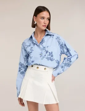 Camisa de mujer oversize a rayas con estampado floral ajuste oversize cierre frontal con botones - Motivi - FashionsVida