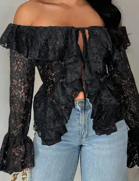 Blusa blanca de encaje transparente con volantes y hombros descubiertos de manga larga, adecuada para vacaciones de verano S - Shein - FashionsVida