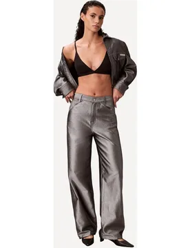 Vaquero Mujer Fit Barrel - Calvin Klein Jeans - FashionsVida
