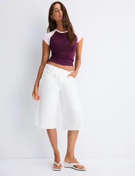 T-Shirt mit Raglanärmeln Dunkles Purpurrot L - Stradivarius - FashionsVida