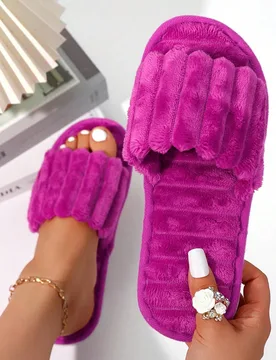 Pantuflas blancas esponjosas y de moda para mujer, pantuflas para damas de honor, pantuflas ligeras para interiores de invierno, zapatos de piel CN36- - Shein - FashionsVida