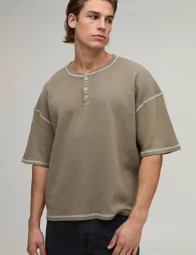 Herren Übergroßes Kastenförmiges Waffel-Henley-Oberteil Mit Acid-Wash Khaki Größe Large - boohooMAN - FashionsVida