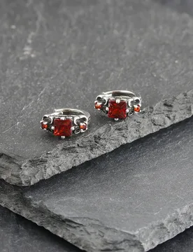 Vintage Dark Red Rhinestone Earrings Men Punk Hollow Out Ear Studs Fashion Creative Unisex Ear Jewelry - Aliexpress - FashionsVida