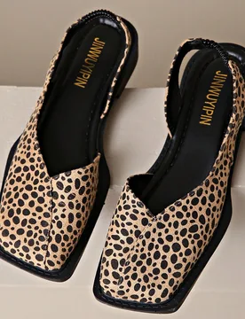 Zapatos planos para mujer con hebilla 2026 de diseñador de lujo de moda con estampado de leopardo, sandalias planas de cuña con punta puntiaguda, za - Shein - FashionsVida