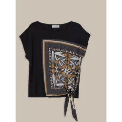 Camiseta de mujer estampada con nudo lateral