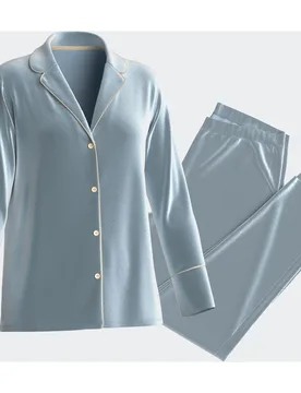 Pijama de mujer largo con botones en terciopelo - Impetus - FashionsVida