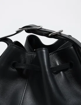Bolso de hombro bucket de piel - Bimba y Lola - FashionsVida