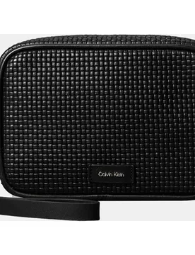 Neceser textura tipo tejido - Calvin Klein - FashionsVida