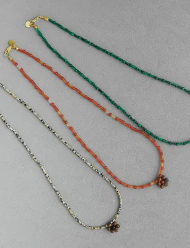 Retro Ethnic Style Red Agate Tube Bead Splicing Necklace Wood Flower Charm Women Cold Style Exquisite Small Clavicle Chain - Aliexpress - FashionsVida