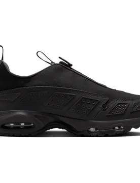 Air Max Women's Sneakers - Black - Size 3.5 - Mesh/Synthetic - Black - Size: 3.5 - Nike - FashionsVida