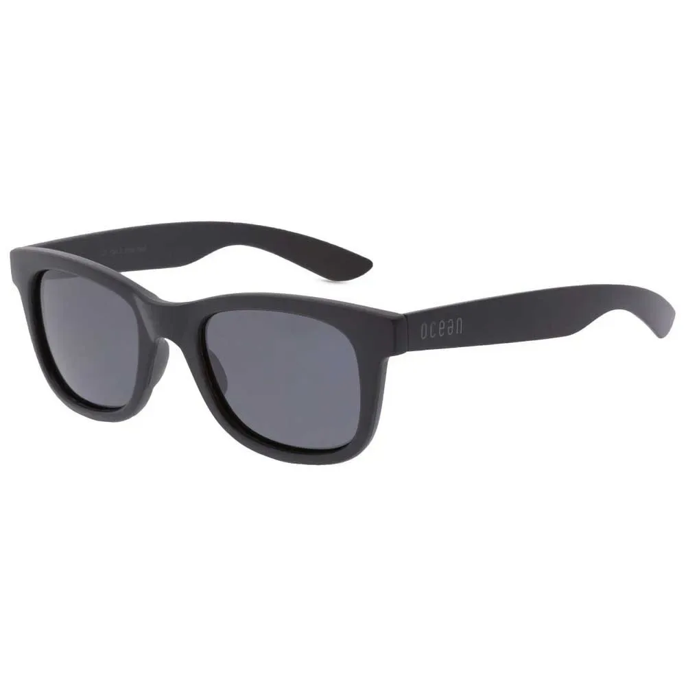 Occhiali Da Sole Shark Matte Black One Size - Ocean Sunglasses - FashionsVida