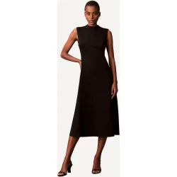 Vestido de mujer ajustado y acampanado scuba