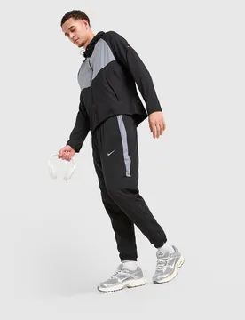 Challenger 2.0 Track Pants - Herren, Schwarz - male - Size: S - Nike - FashionsVida