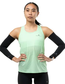 Tech Race Sleeveless T-shirt Seafoam / Laurel 44 Women - Ronhill - FashionsVida