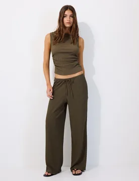 Shirt mit Raffungen Khaki L - Stradivarius - FashionsVida