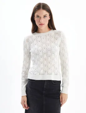 Women's Elegant White Jumper with a Refined Look Size: Small - White - Size: S - Dexia - FashionsVida