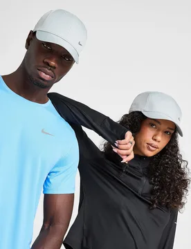 Womens Cappello Club Structured Metal Swoosh - Grigio, grigio grigio Donna taglia M-L - Nike - FashionsVida