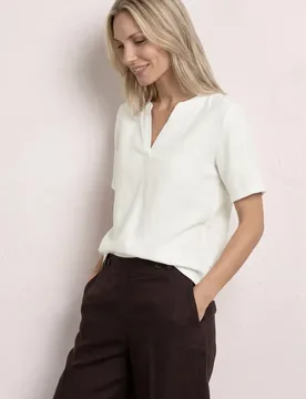 Bluse mit Split Neck aus Leinenmix female Weiß - Street One - FashionsVida