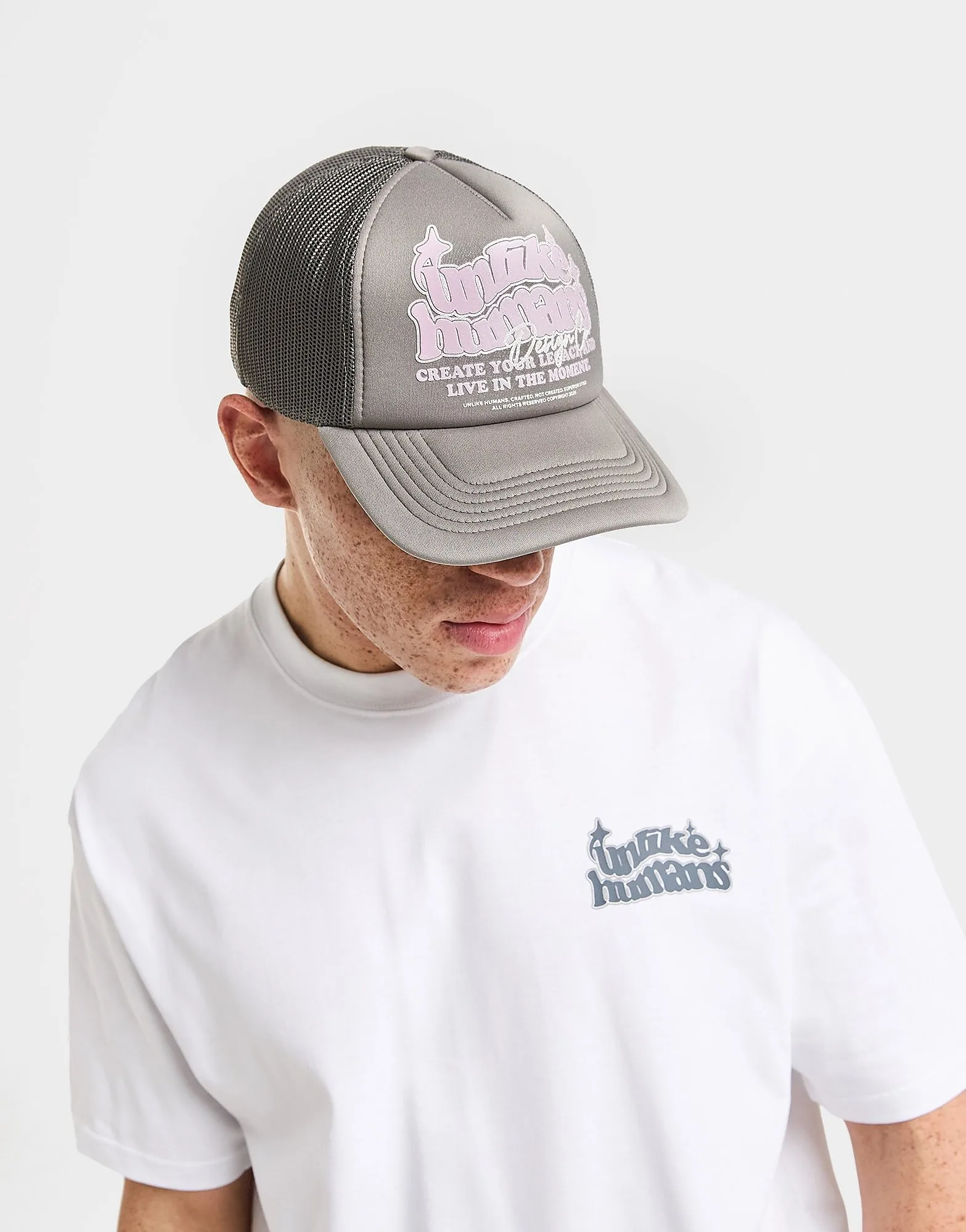 Studios Trucker Cap - Damen, Grau - female - Size: One Size - Unlike Humans - FashionsVida