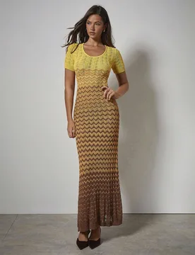Vestido de punto ajustado de manga corta con cuello redondo y rayas onduladas para mujer M - Shein - FashionsVida