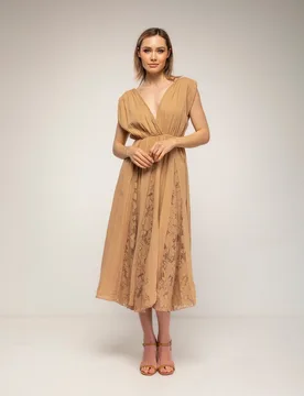 Vestido midi 100% algodón con vuelo y detalles de encaje - Tantra - FashionsVida