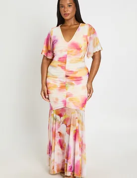Womens Plus Floral Mesh Ruched Angel Sleeve Maxi Dress - Pink - Size 20 Uk - Boohoo - FashionsVida