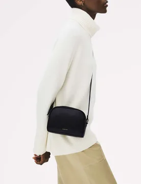 Leather The Daily Zip Around Cross Body Bag Black female - Radley - FashionsVida