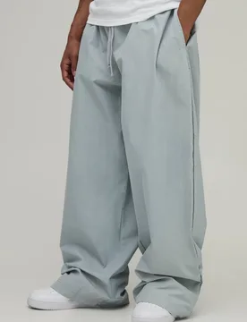 Herren Extreme Fallschirmschnitt Zertifiziert Bestickte Hose Grey Größe Large - boohooMAN - FashionsVida