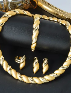 Dubai Beautiful 4PC Set Necklace Bracelet Earrings Ring Bridal Wedding Daily Wear Women Jewelry Accessories Gifts - Aliexpress - FashionsVida