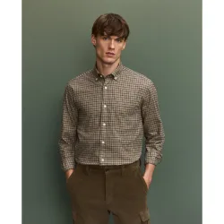 Camisa cuadro fondo color de hombre