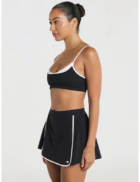 Sujetador deportivo ultra suave y cómodo con ribete de contraste, cuello redondo, tirantes finos, bralette de bajo impacto para actividades deportiva - Shein - FashionsVida