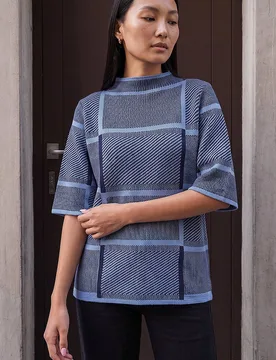 Women's Check Short Sleeve Jumper in Navy Size: 18 - Navy - Size: 18 - Roman - FashionsVida