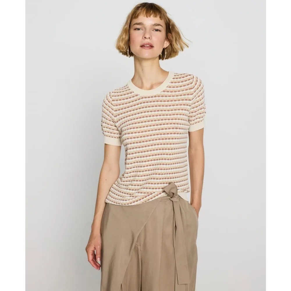 Top de mujer de cuello redondo y manga corta - Escorpion - FashionsVida